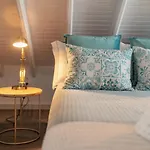 My Bed In Pico 4* מדלנה