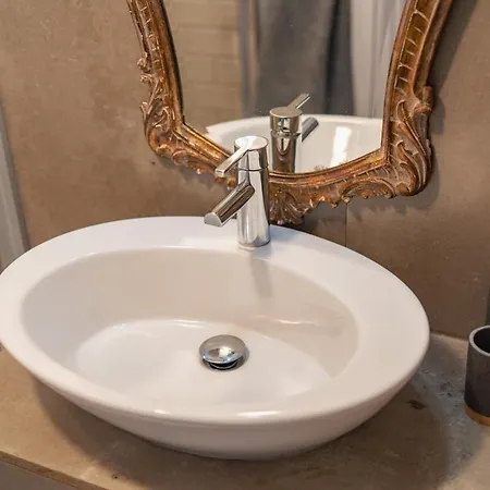 My Bed In Pico מדלנה